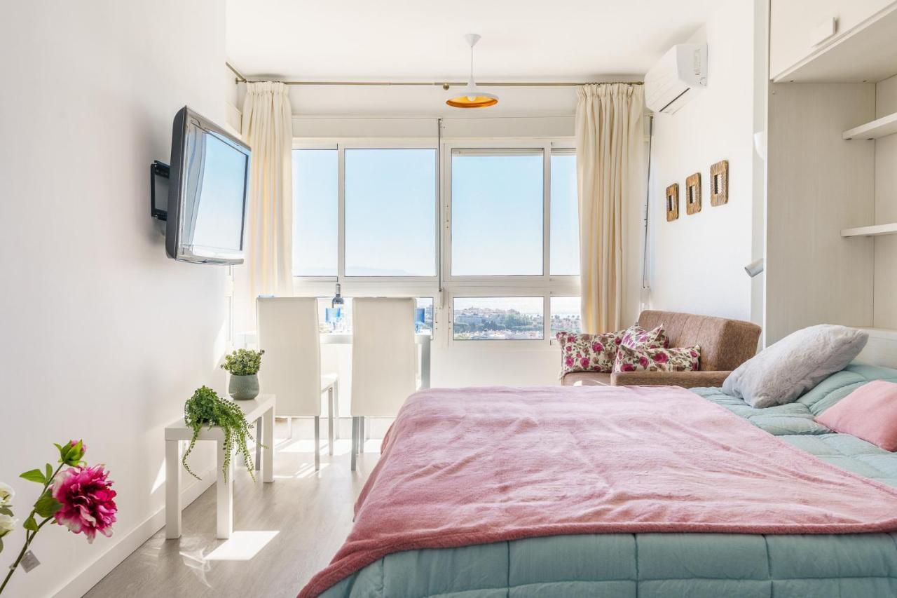 Malagasuite Comfy Studio & Pool Torremolinos Ngoại thất bức ảnh